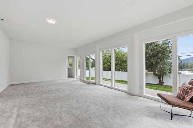 11406 E 19th Ave, Spokane Valley, WA 99206