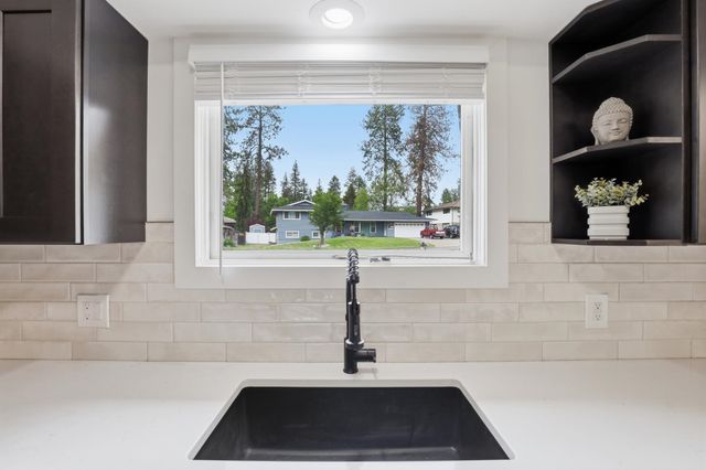 11406 E 19th Ave, Spokane Valley, WA 99206