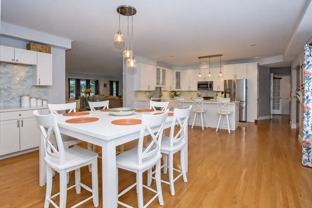 84 Spring St, Wakefield, MA 01880