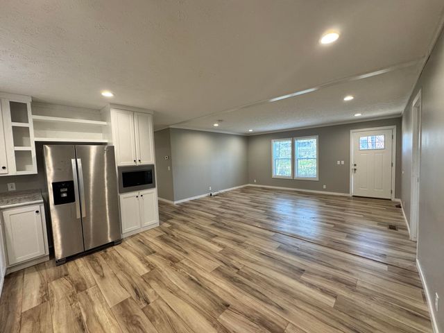 296 Hart Lane, Russell Springs, KY 42642