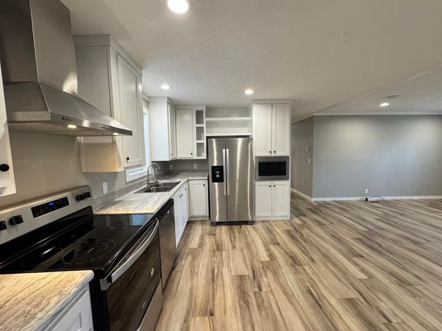 296 Hart Lane, Russell Springs, KY 42642