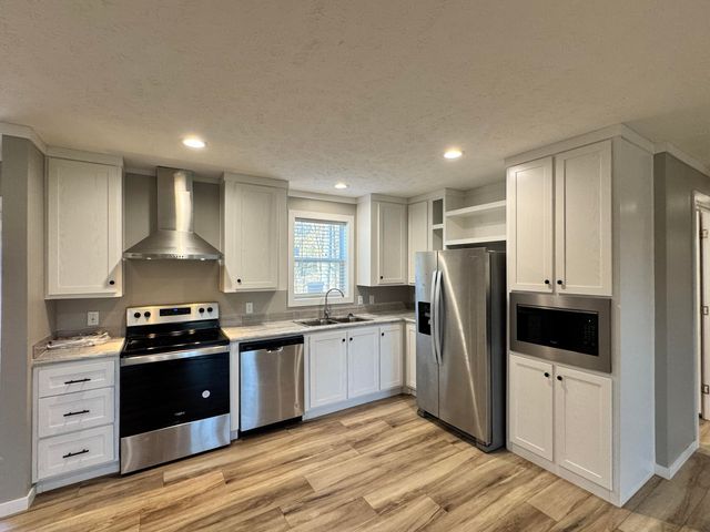 296 Hart Lane, Russell Springs, KY 42642