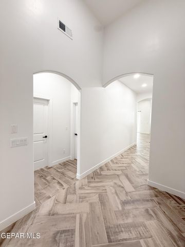 874 HARPENDEM Drive, Horizon City, TX 79928