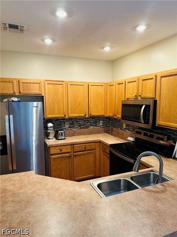 10091 Pacific Pines AVE, Fort Myers, FL 33966