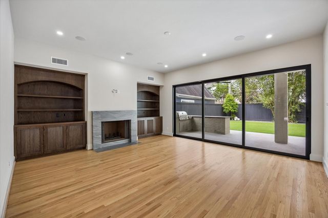 2320 North Boulevard, Houston, TX 77098