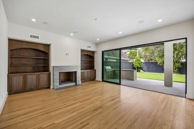 2320 North Boulevard, Houston, TX 77098
