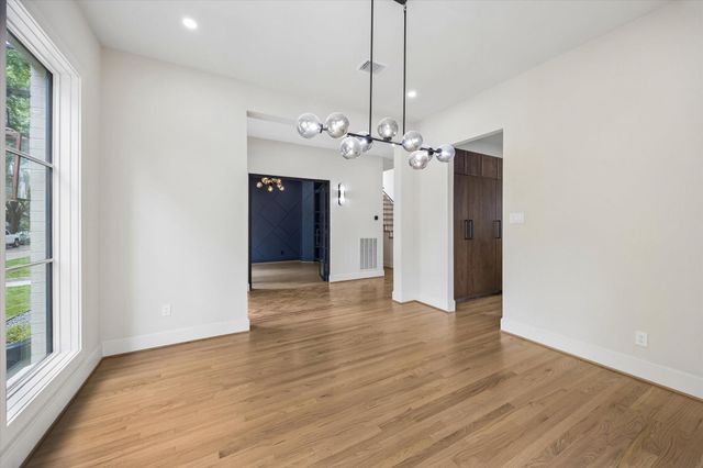 2320 North Boulevard, Houston, TX 77098