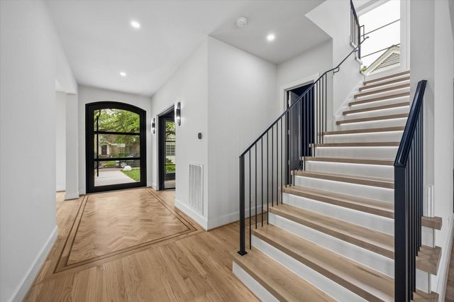 2320 North Boulevard, Houston, TX 77098