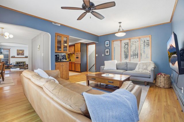 1866 Yorkshire Avenue, Saint Paul, MN 55116