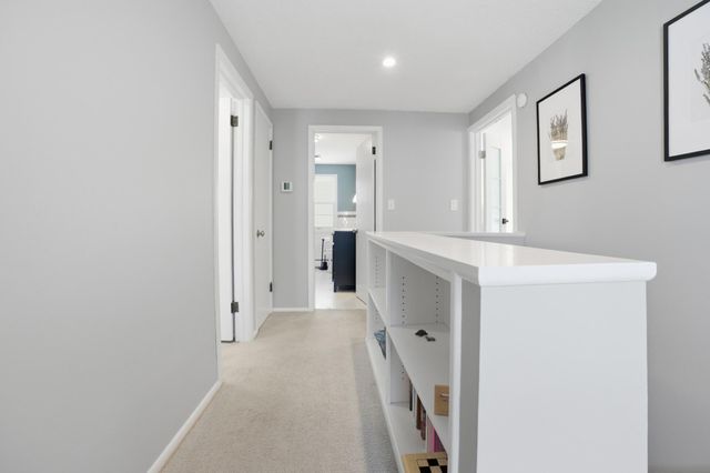 1866 Yorkshire Avenue, Saint Paul, MN 55116