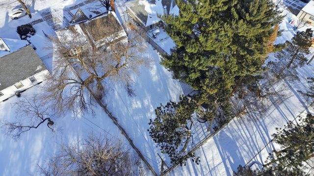 1866 Yorkshire Avenue, Saint Paul, MN 55116