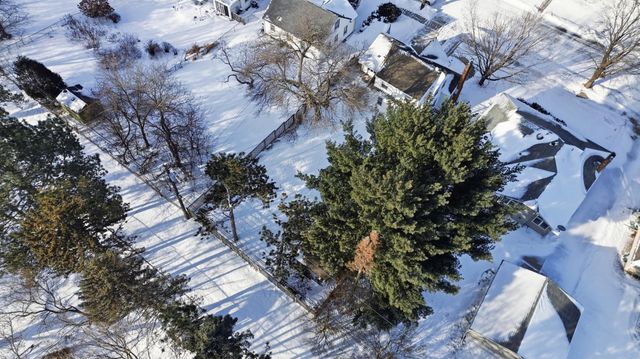 1866 Yorkshire Avenue, Saint Paul, MN 55116