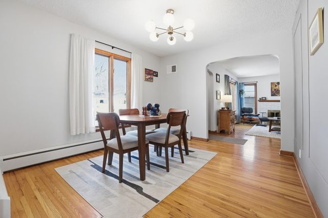 1866 Yorkshire Avenue, Saint Paul, MN 55116