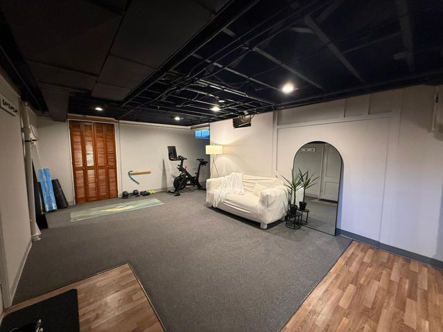 1866 Yorkshire Avenue, Saint Paul, MN 55116