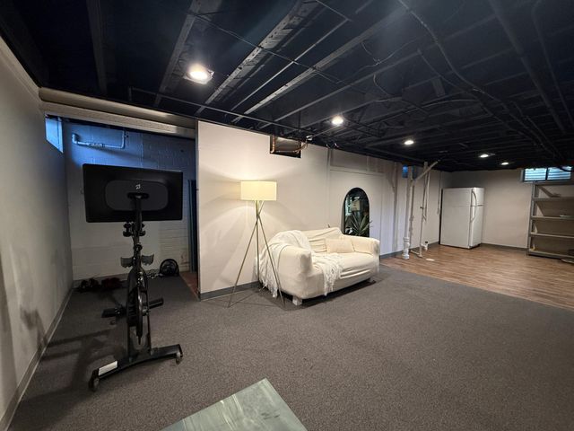 1866 Yorkshire Avenue, Saint Paul, MN 55116