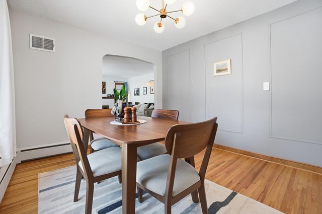 1866 Yorkshire Avenue, Saint Paul, MN 55116