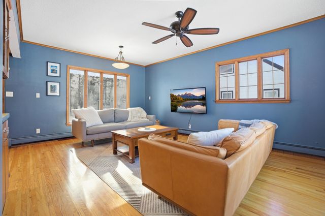 1866 Yorkshire Avenue, Saint Paul, MN 55116