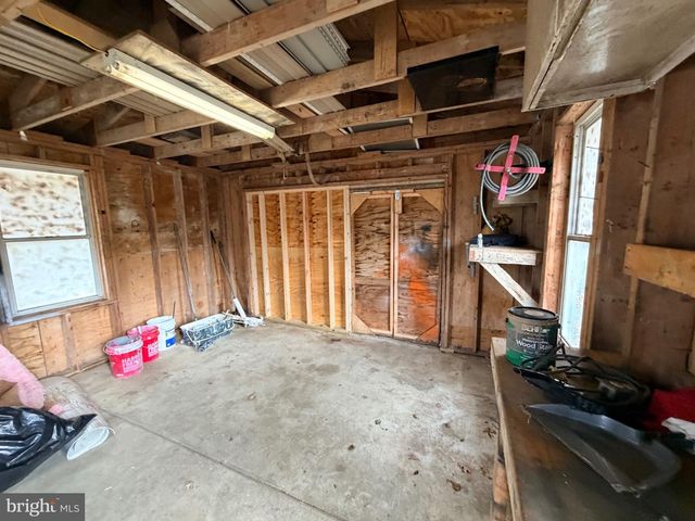 704 SIXTH RD, Newtonville, NJ 08346