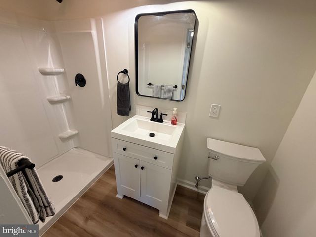 704 SIXTH RD, Newtonville, NJ 08346