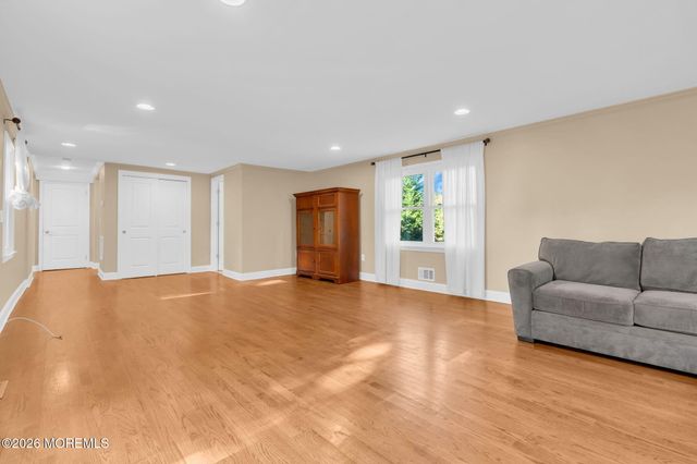 1645 Rahway Road, Scotch Plains, NJ 07076