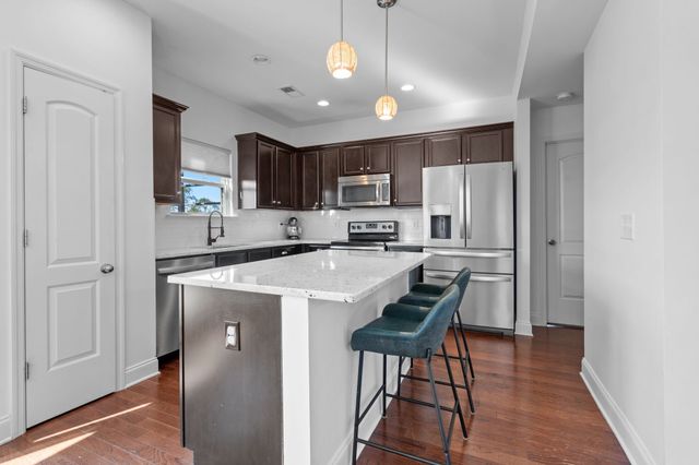 4257 Longfellow Dr, NE, Nashville, TN 37214