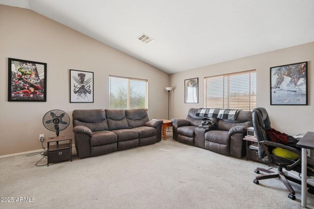 315 W PHANTOM Drive, Casa Grande, AZ 85122