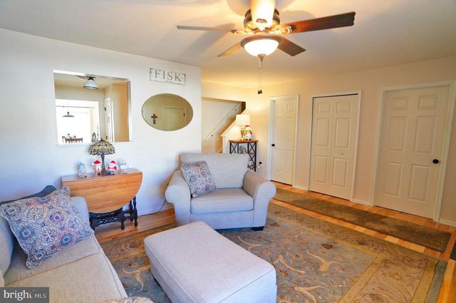 7 CEDARFIELD DR, Gettysburg, PA 17325