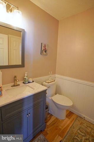 7 CEDARFIELD DR, Gettysburg, PA 17325