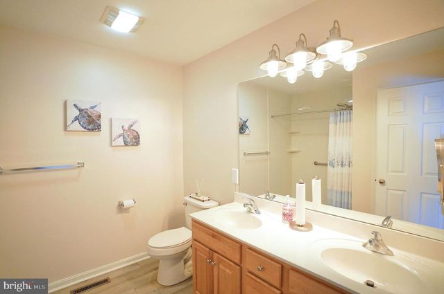 7 CEDARFIELD DR, Gettysburg, PA 17325