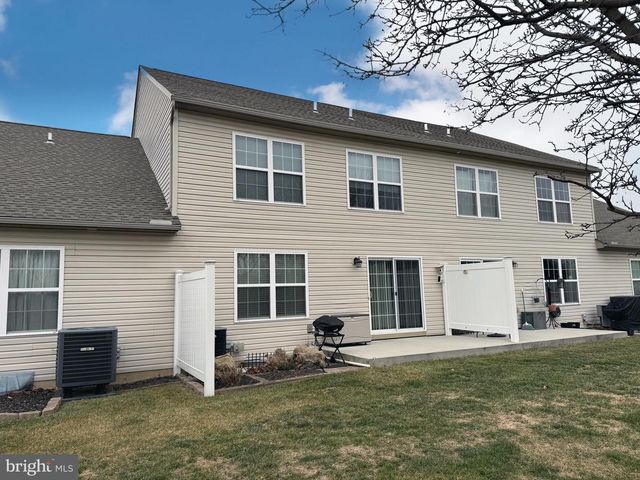 7 CEDARFIELD DR, Gettysburg, PA 17325