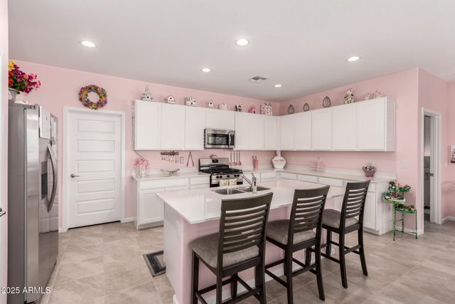 25046 N 174TH Avenue, Surprise, AZ 85387