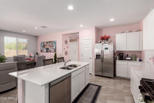 25046 N 174TH Avenue, Surprise, AZ 85387