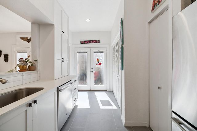 701 Bering Drive 402, Houston, TX 77057