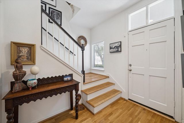 701 Bering Drive 402, Houston, TX 77057