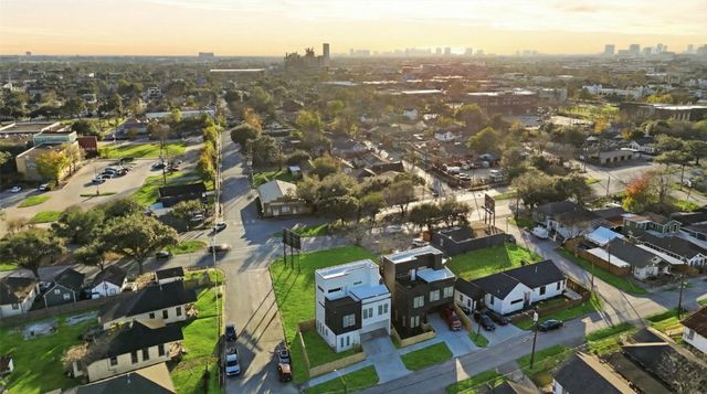 4208 Fox Street, Houston, TX 77003