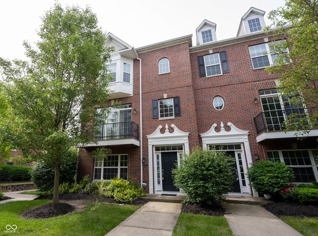 11910 Riley Drive 5, Zionsville, IN 46077