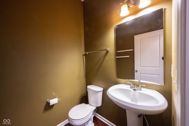 11910 Riley Drive 5, Zionsville, IN 46077