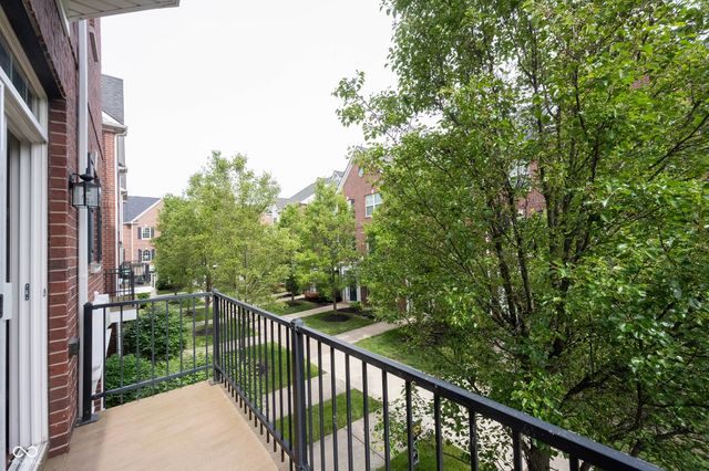 11910 Riley Drive 5, Zionsville, IN 46077