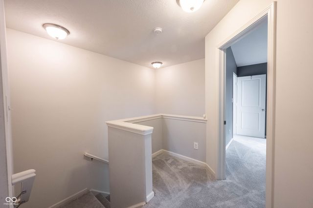 11910 Riley Drive 5, Zionsville, IN 46077