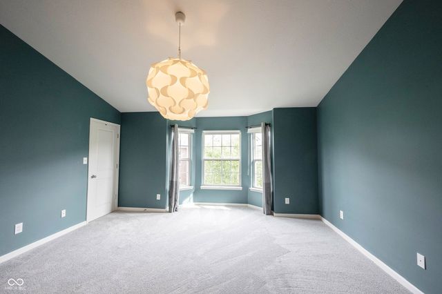 11910 Riley Drive 5, Zionsville, IN 46077
