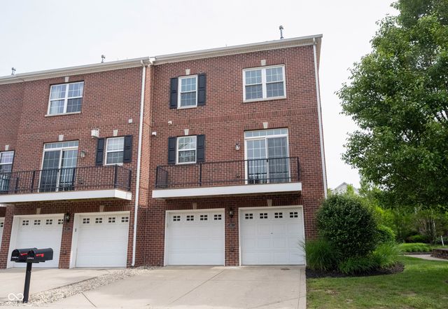 11910 Riley Drive 5, Zionsville, IN 46077