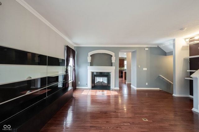 11910 Riley Drive 5, Zionsville, IN 46077