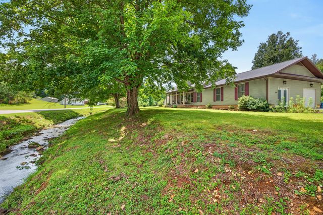 255 Sandy Rd, Dover, TN 37058