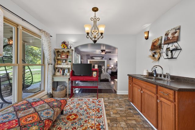 255 Sandy Rd, Dover, TN 37058