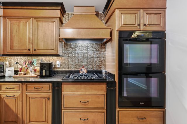 255 Sandy Rd, Dover, TN 37058