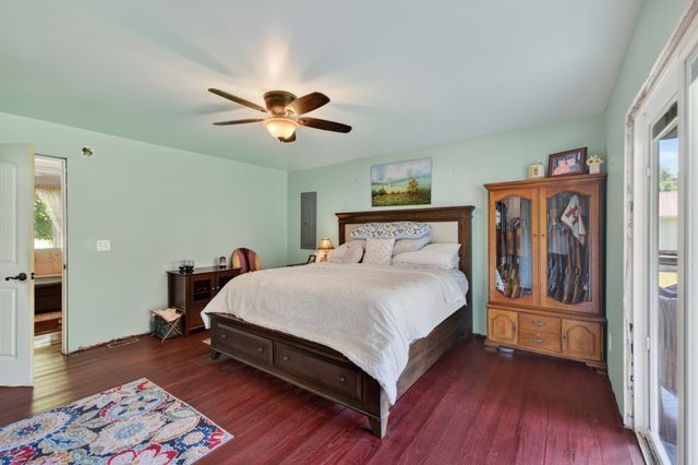 255 Sandy Rd, Dover, TN 37058