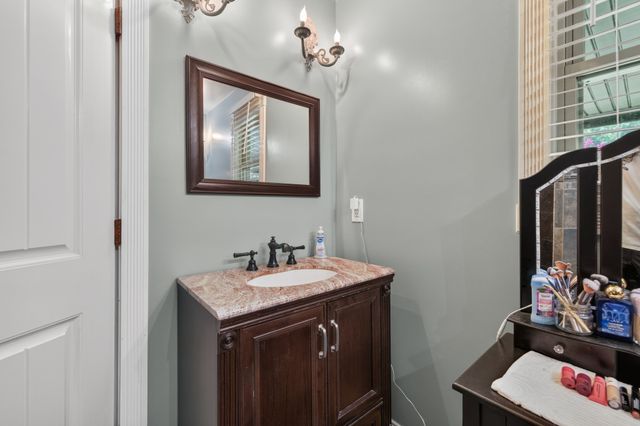 255 Sandy Rd, Dover, TN 37058