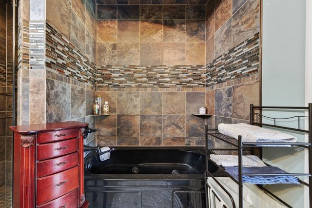 255 Sandy Rd, Dover, TN 37058