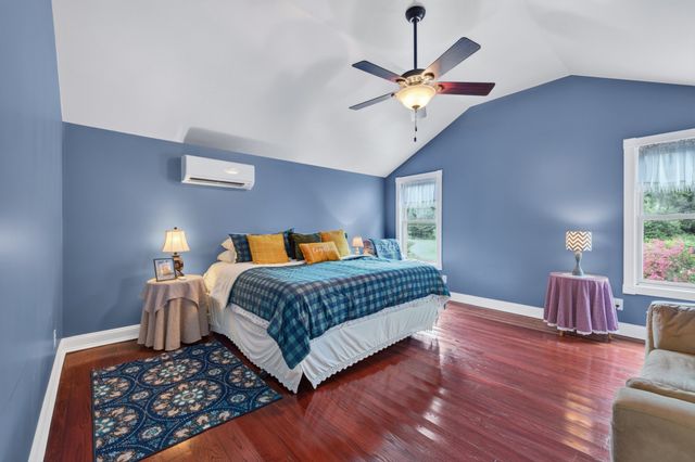 255 Sandy Rd, Dover, TN 37058