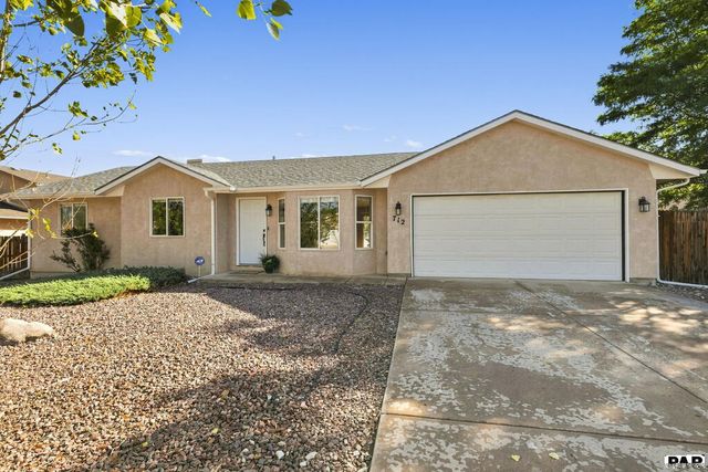 712 S Fleming Dr, Pueblo West, CO 81007